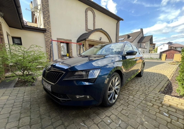 Skoda Superb cena 73900 przebieg: 218500, rok produkcji 2016 z Biłgoraj małe 79